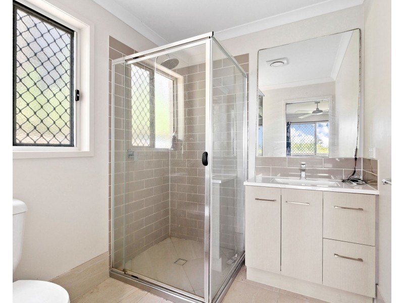 38 Hoist Court, Augustine Heights QLD 4300