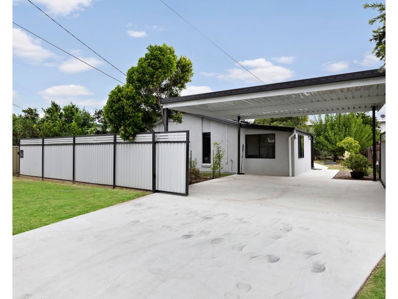 37 Selwyn Street, North Booval QLD 4304