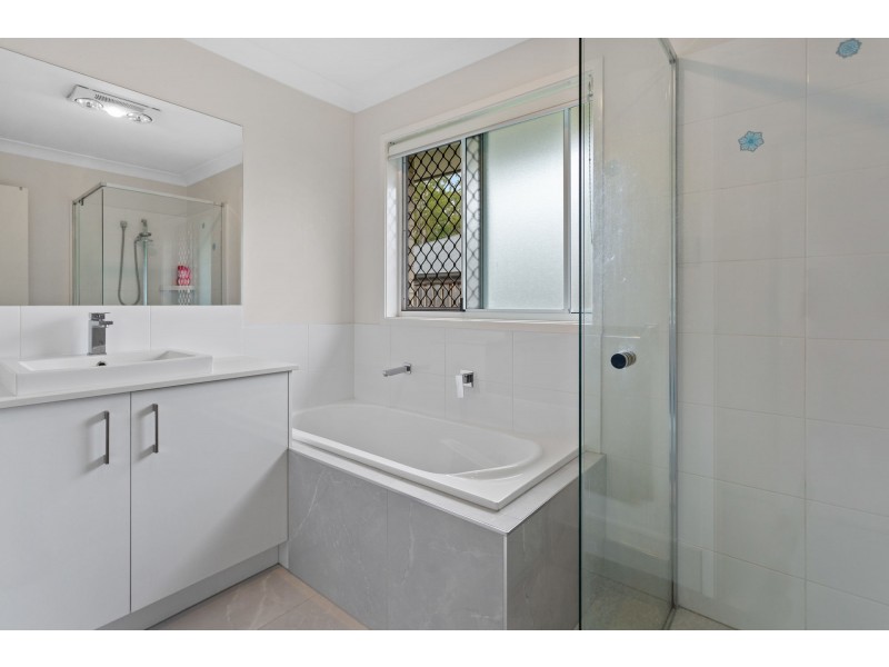 99 Brittains Road, Augustine Heights QLD 4300