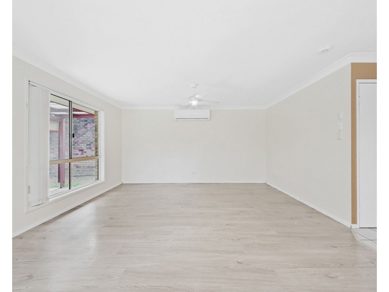 2 Sarabah Place, Forest Lake QLD 4078