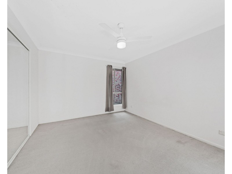 2 Sarabah Place, Forest Lake QLD 4078