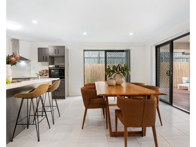 21 Speckled Circuit, Springfield Lakes QLD 4300