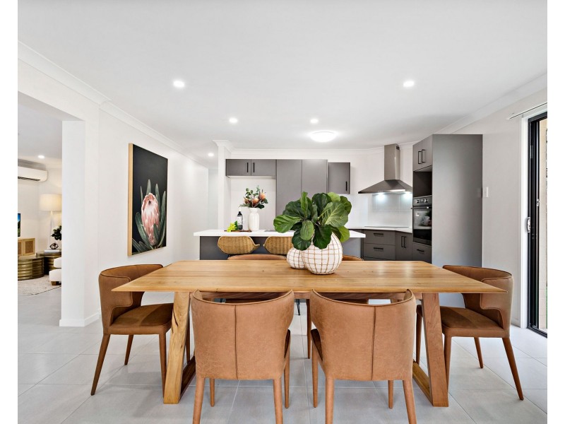 21 Speckled Circuit, Springfield Lakes QLD 4300