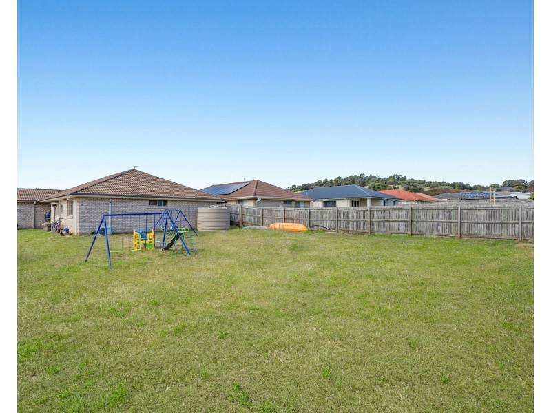 28 Honeyeater Place, Lowood QLD 4311