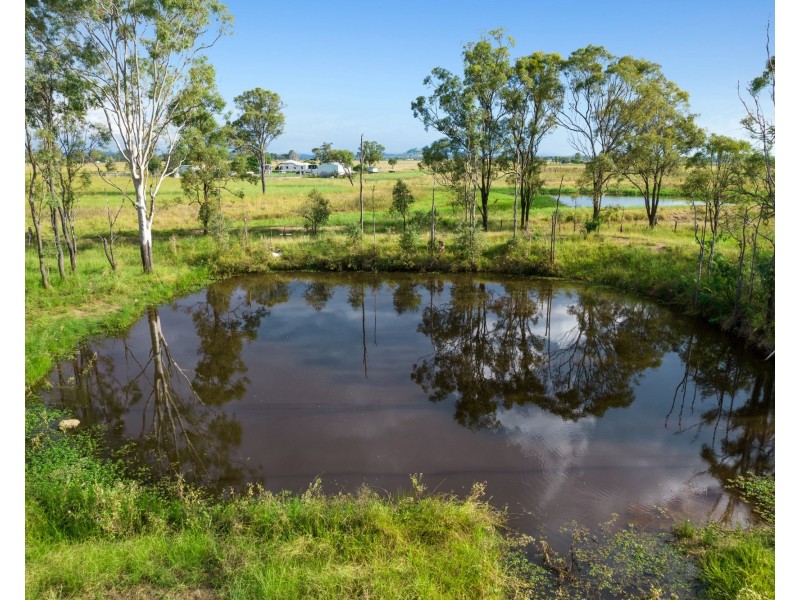 897 Clarendon Road, Lowood QLD 4311