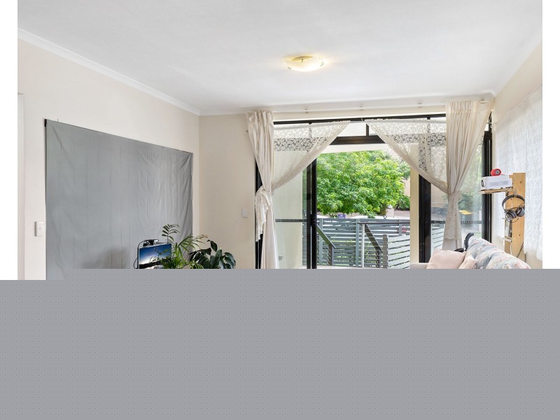 3/120 Central Avenue, Indooroopilly QLD 4068