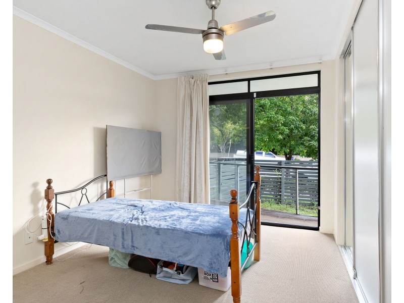3/120 Central Avenue, Indooroopilly QLD 4068