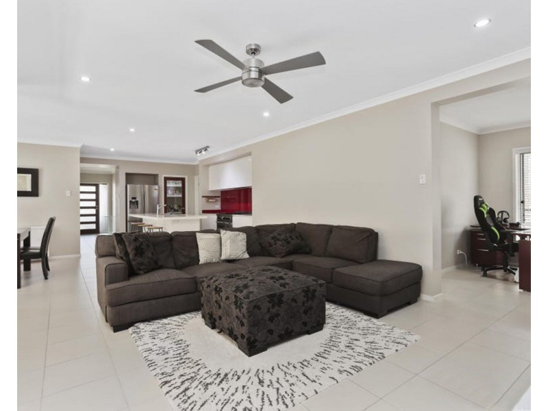 62 Anesbury St, Doolandella QLD 4077