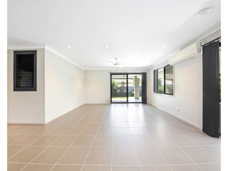 2 Drewett Avenue, Redbank Plains QLD 4301