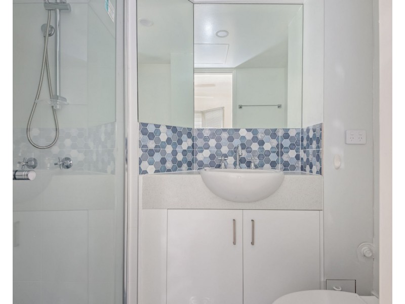 14/15 Clarence Street, Indooroopilly QLD 4068