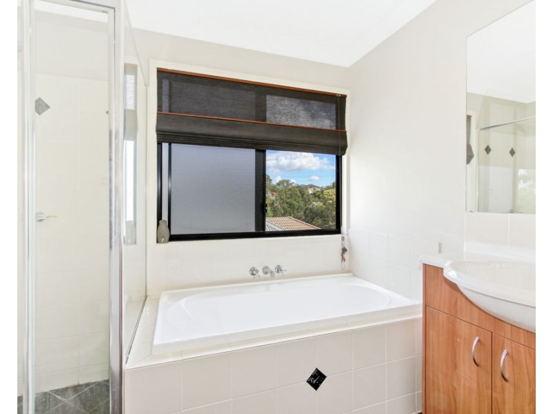 9 Forest Ridge Court, Springfield Lakes QLD 4300
