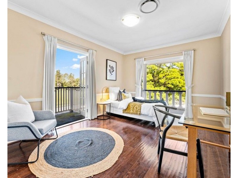 42 Scenic Road, Kenmore QLD 4069