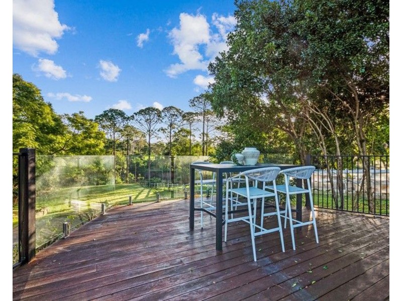 42 Scenic Road, Kenmore QLD 4069