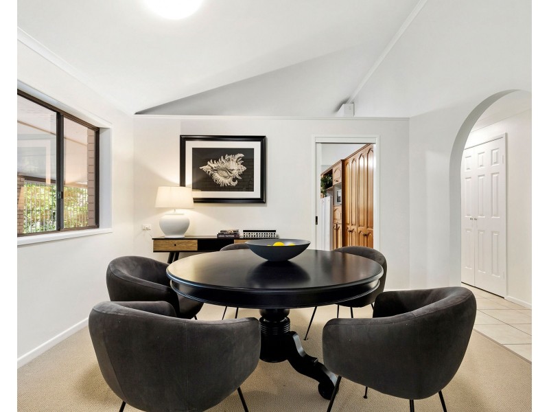 206 Grandview Road, Pullenvale QLD 4069