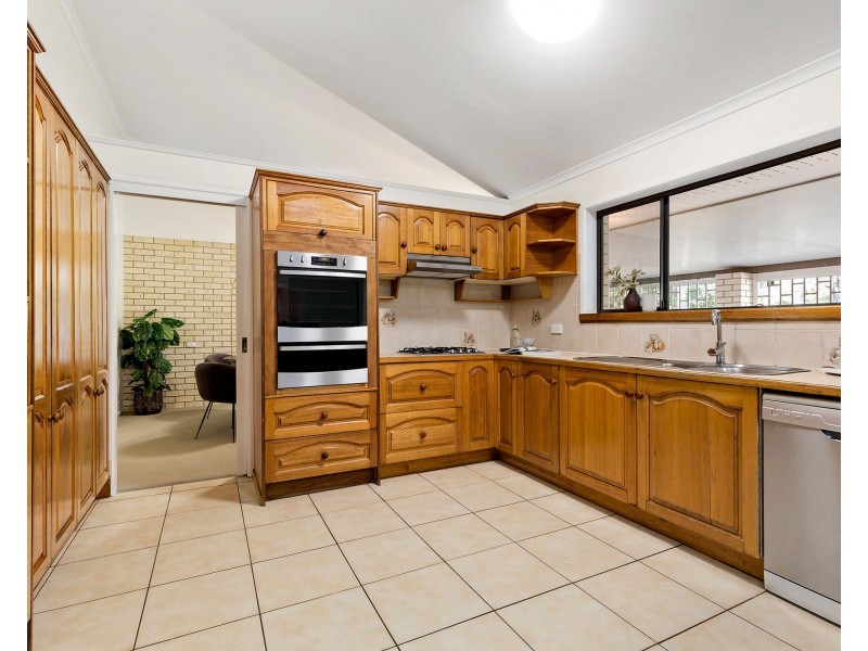 206 Grandview Road, Pullenvale QLD 4069