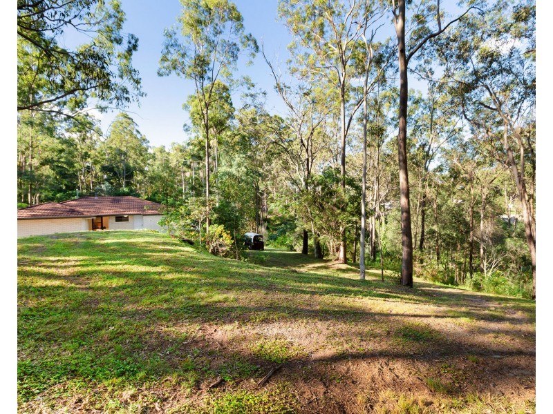 206 Grandview Road, Pullenvale QLD 4069