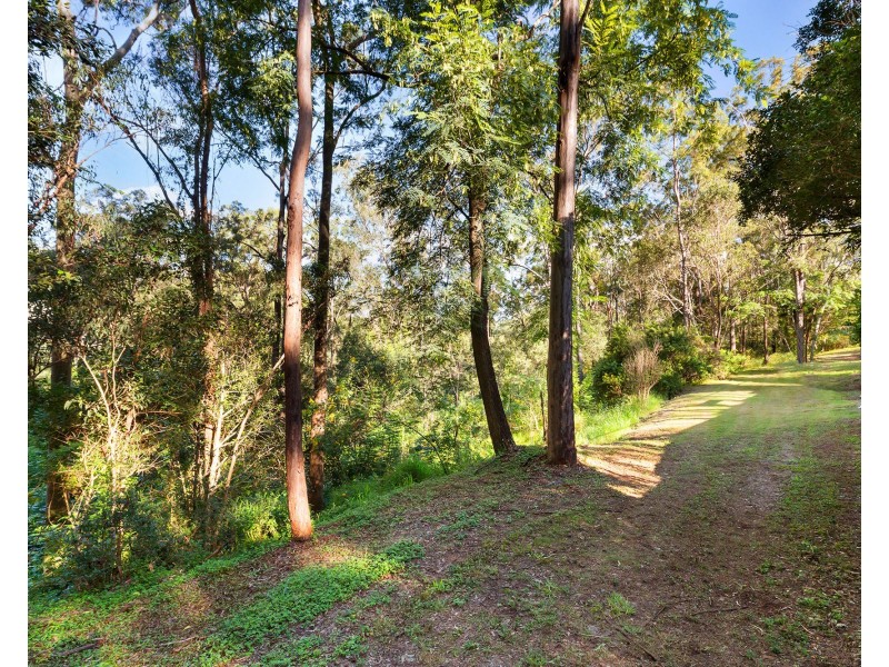 206 Grandview Road, Pullenvale QLD 4069