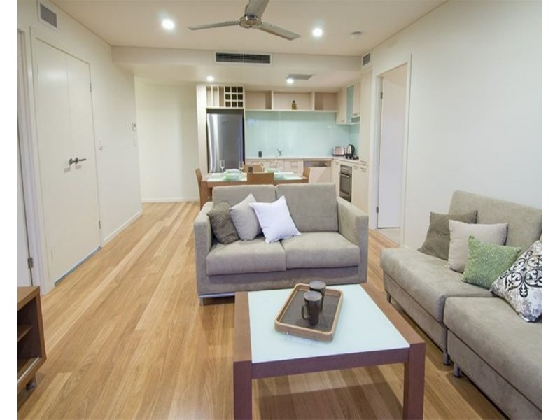 10/221 Sir Fred Schonell Drive, St Lucia QLD 4067