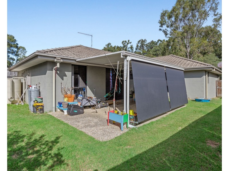 8 John Bell Court, Goodna QLD 4300