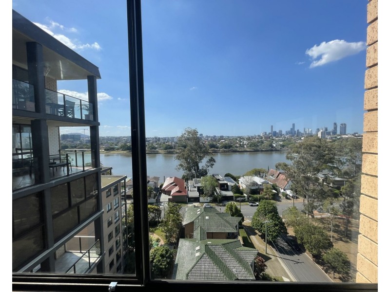 32/12 BRYCE ST, St Lucia QLD 4067