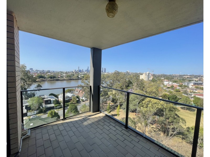 32/12 BRYCE ST, St Lucia QLD 4067