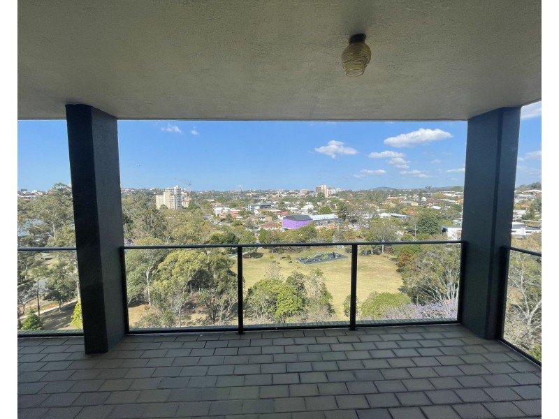 32/12 BRYCE ST, St Lucia QLD 4067