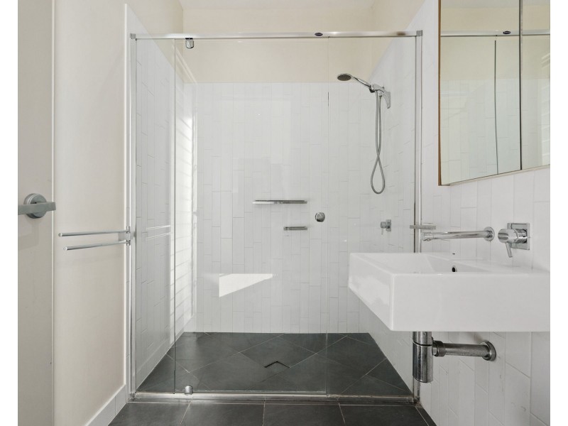 2/12 MAIDSTONE ST, Kelvin Grove QLD 4059