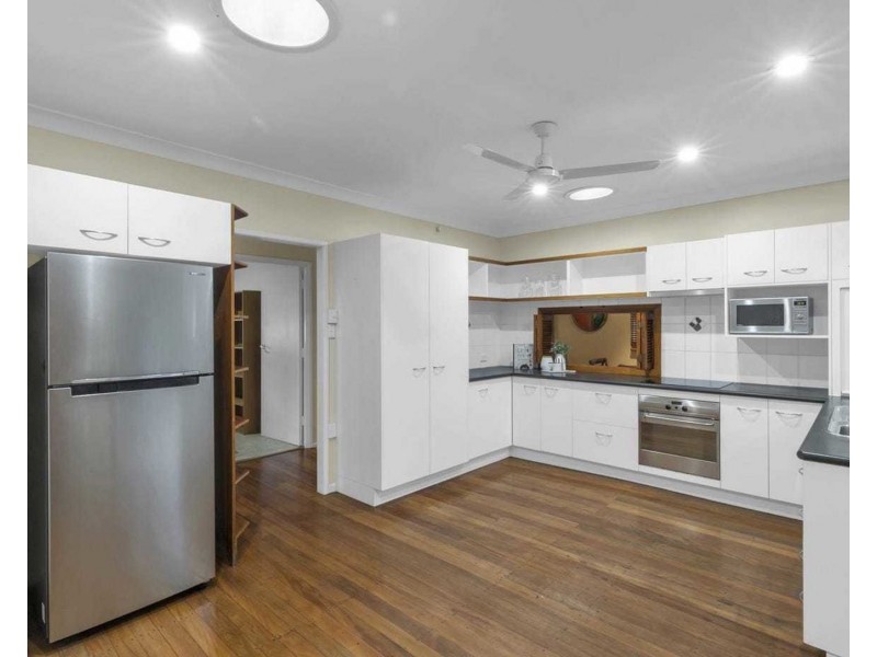 71 Highland Terrace, St Lucia QLD 4067
