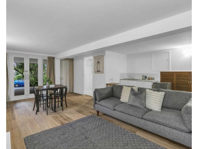 71 Highland Terrace, St Lucia QLD 4067