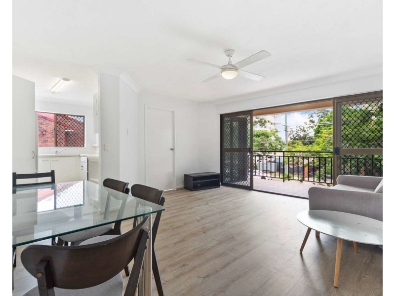 2/79 MACQUARIE ST, St Lucia QLD 4067