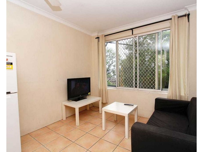 8/75 SIR FRED SCHONELL DR, St Lucia QLD 4067