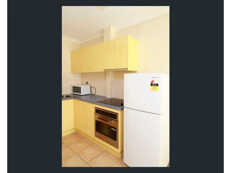 8/75 SIR FRED SCHONELL DR, St Lucia QLD 4067