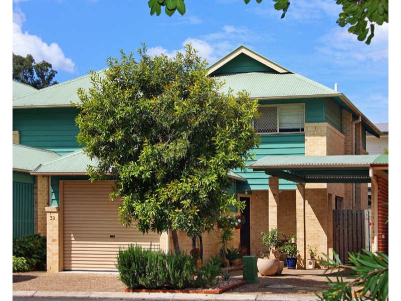 Bardon QLD 4065