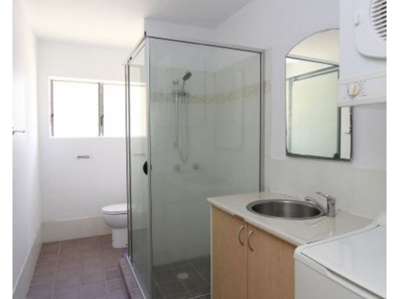 1/8 JEPHSON ST, Toowong QLD 4066