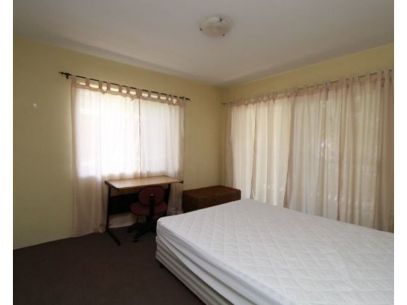 1/8 JEPHSON ST, Toowong QLD 4066