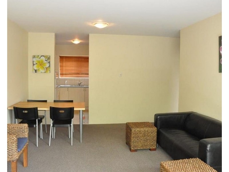 2/8 JEPHSON ST, Toowong QLD 4066