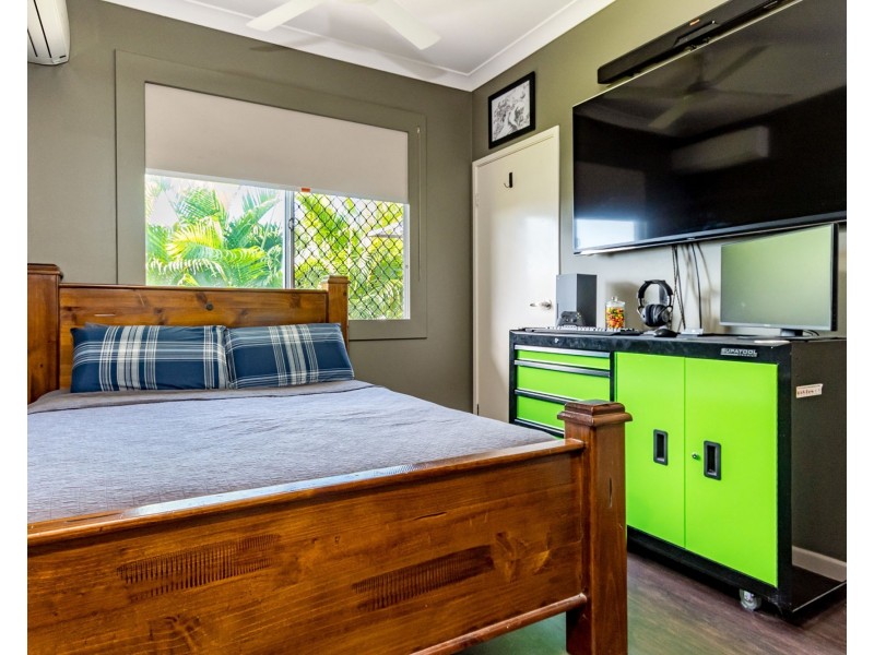 3 Carnarvon Parade, New Auckland QLD 4680