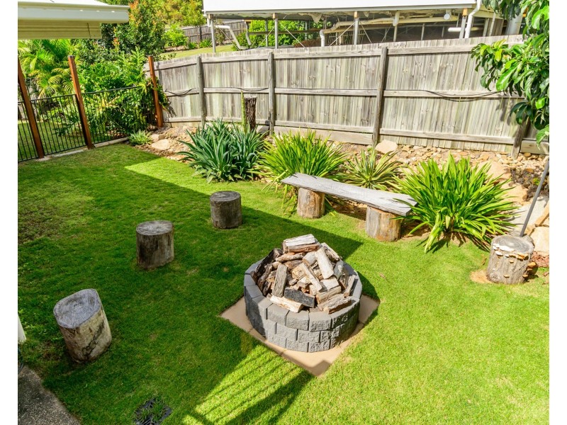 3 Carnarvon Parade, New Auckland QLD 4680