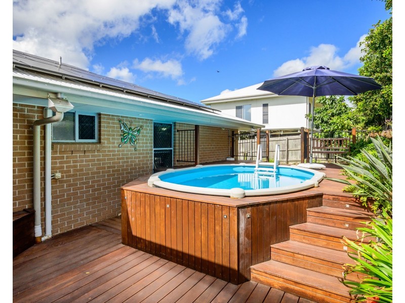 3 Carnarvon Parade, New Auckland QLD 4680