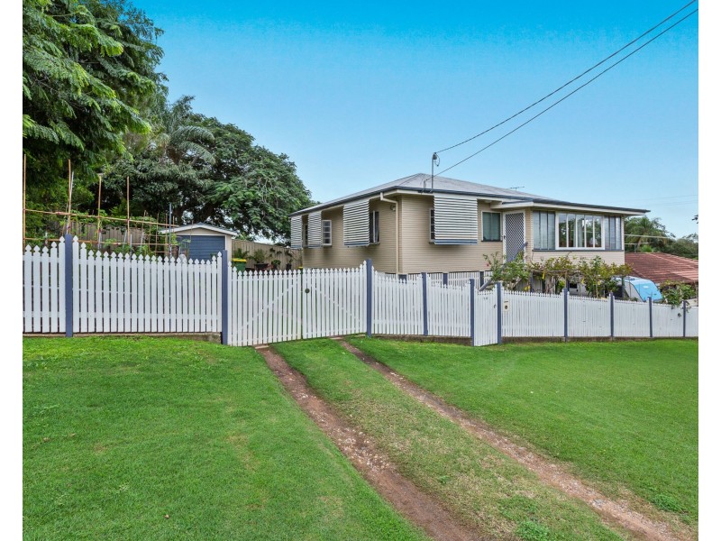 10 Ferguson Street, North Ipswich QLD 4305