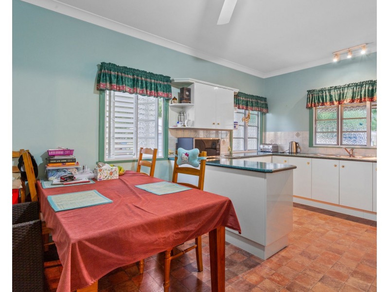 10 Ferguson Street, North Ipswich QLD 4305