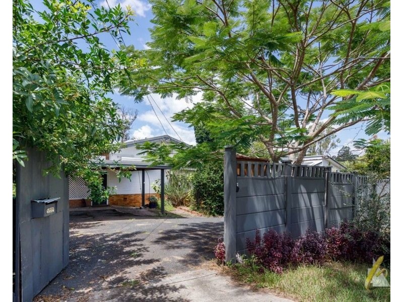 42 KENMORE ROAD, Kenmore QLD 4069