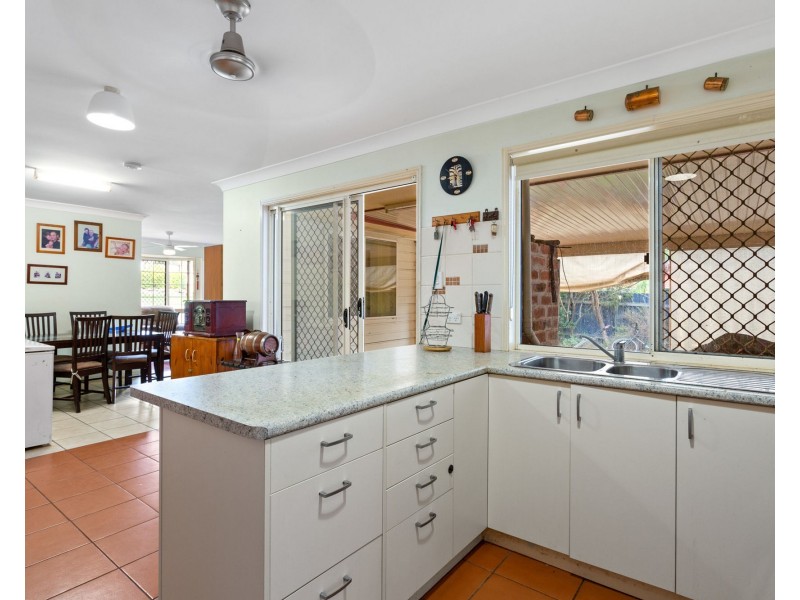 9 Majestic Court, Regents Park QLD 4118