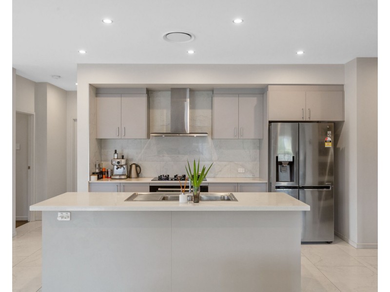 95-97 Jollytail Avenue, New Beith QLD 4124