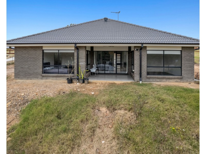 95-97 Jollytail Avenue, New Beith QLD 4124