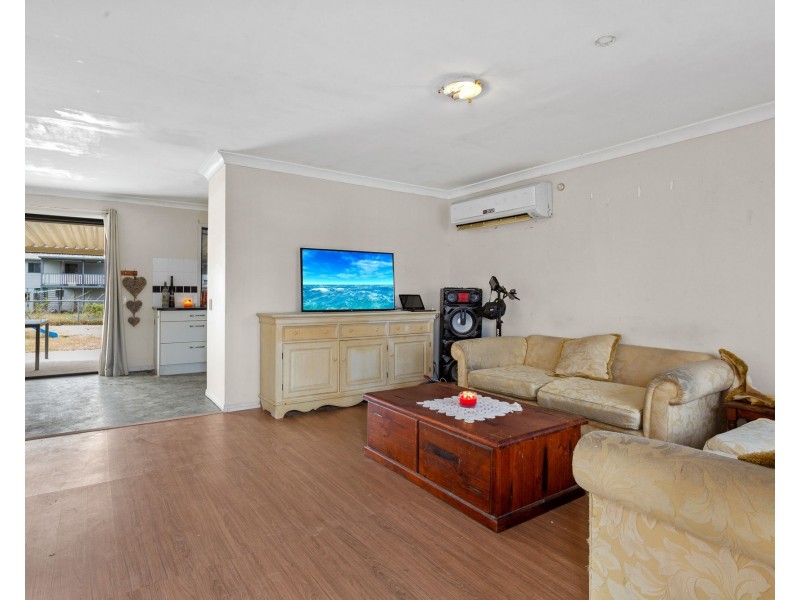 60 David Street, North Booval QLD 4304
