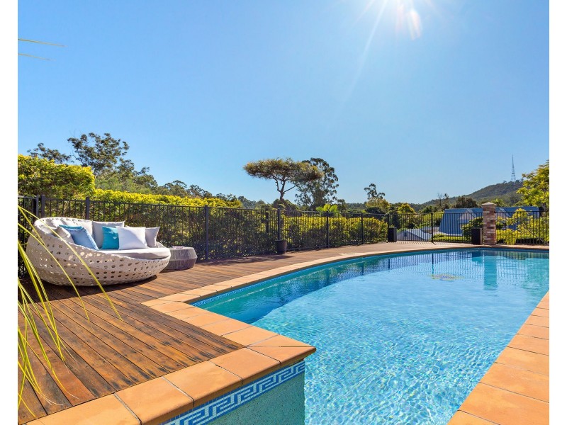 26 Greenford Street, Chapel Hill QLD 4069