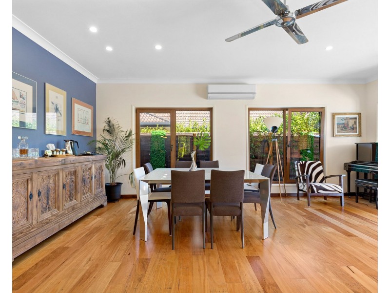 26 Greenford Street, Chapel Hill QLD 4069