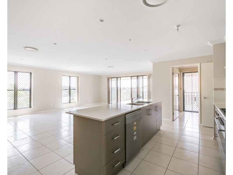 22 Fontanna Way, Springfield Lakes QLD 4300