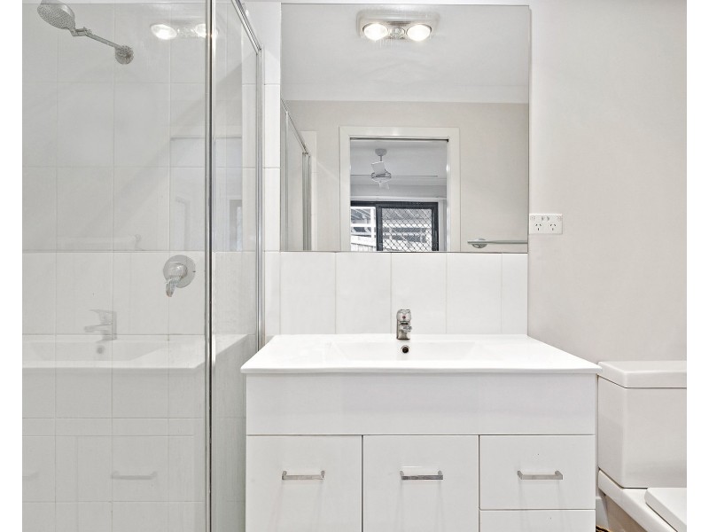 6 Byron Close, Redbank Plains QLD 4301